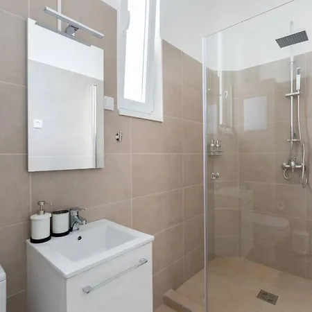 Grand Luxury On The Broadway W Jacuzzi Lägenhet *