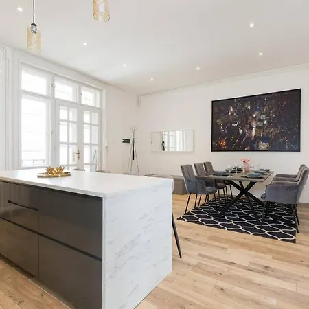 Appartement Grand Luxury On The Broadway W Jacuzzi Budapest